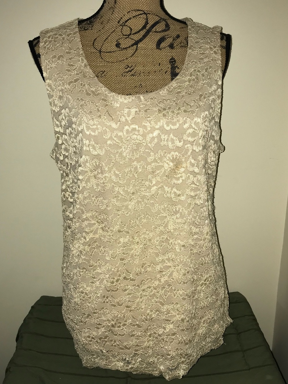 JM Collection Cream Lace Scoop-Neck Camisole